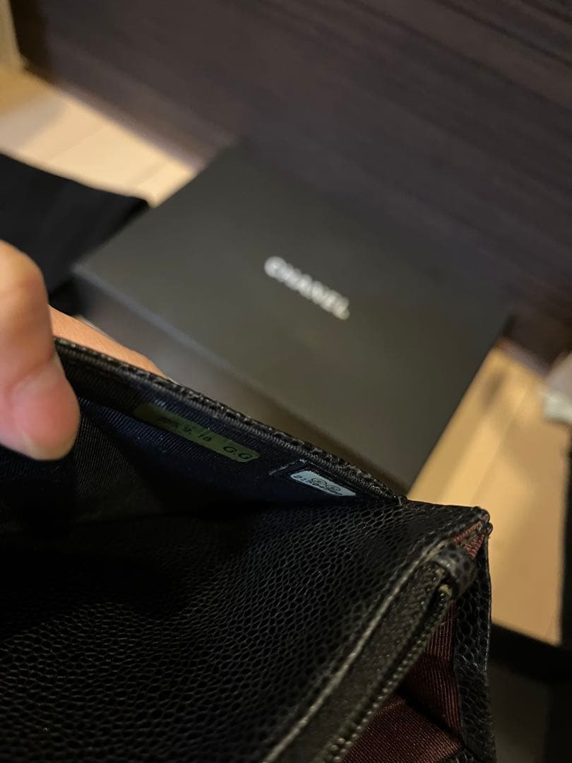 正規品　CHANEL チェーンウォレット　ショルダー　キャビアスキン　ゴールド