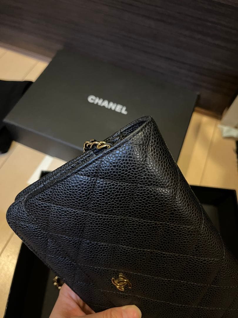 正規品　CHANEL チェーンウォレット　ショルダー　キャビアスキン　ゴールド