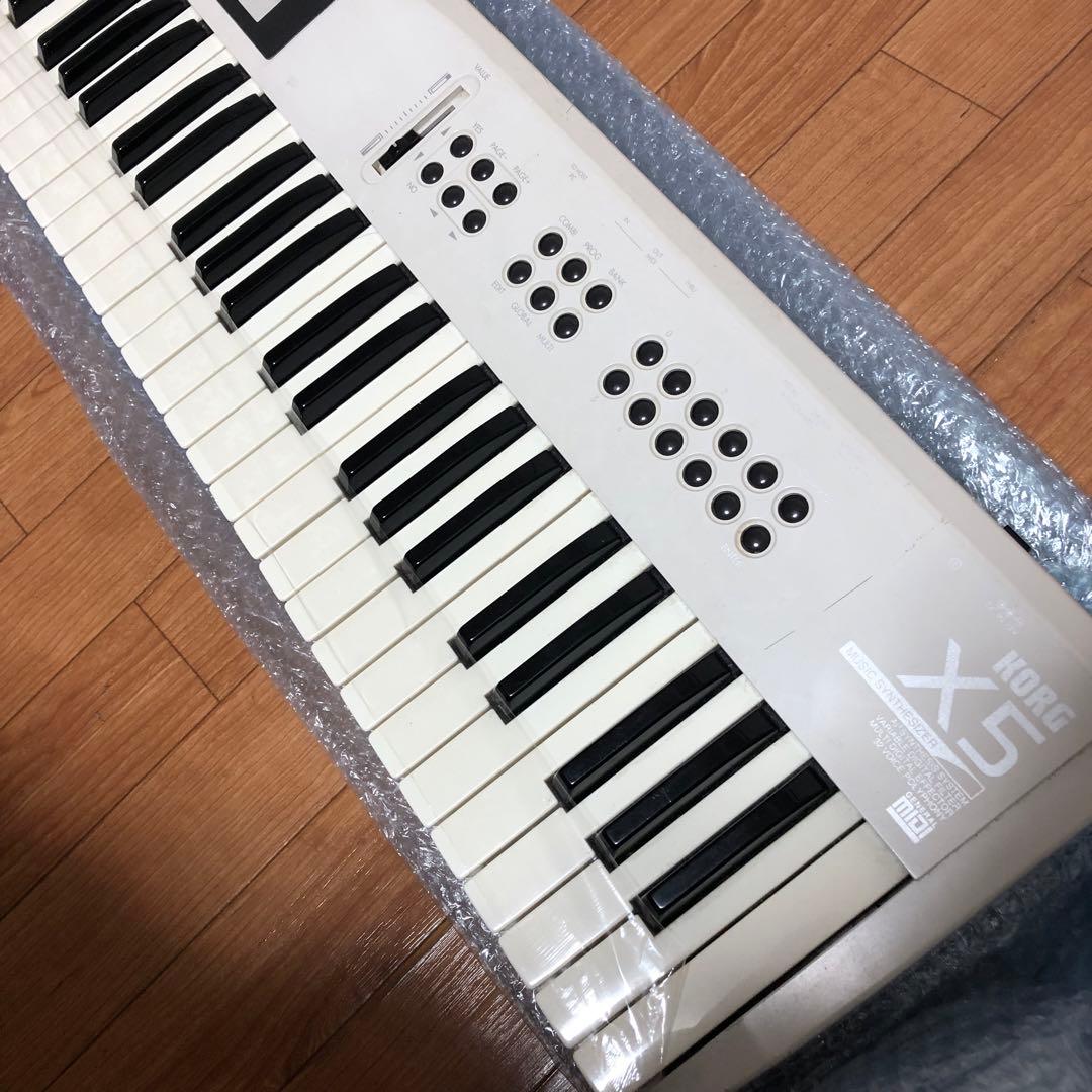 KORG X5 シンセサイザー ホワイト ジャンク品