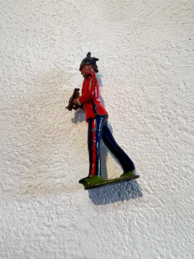 ミニチュアのフィギュア 5パーツ 音楽隊 イギリス兵隊