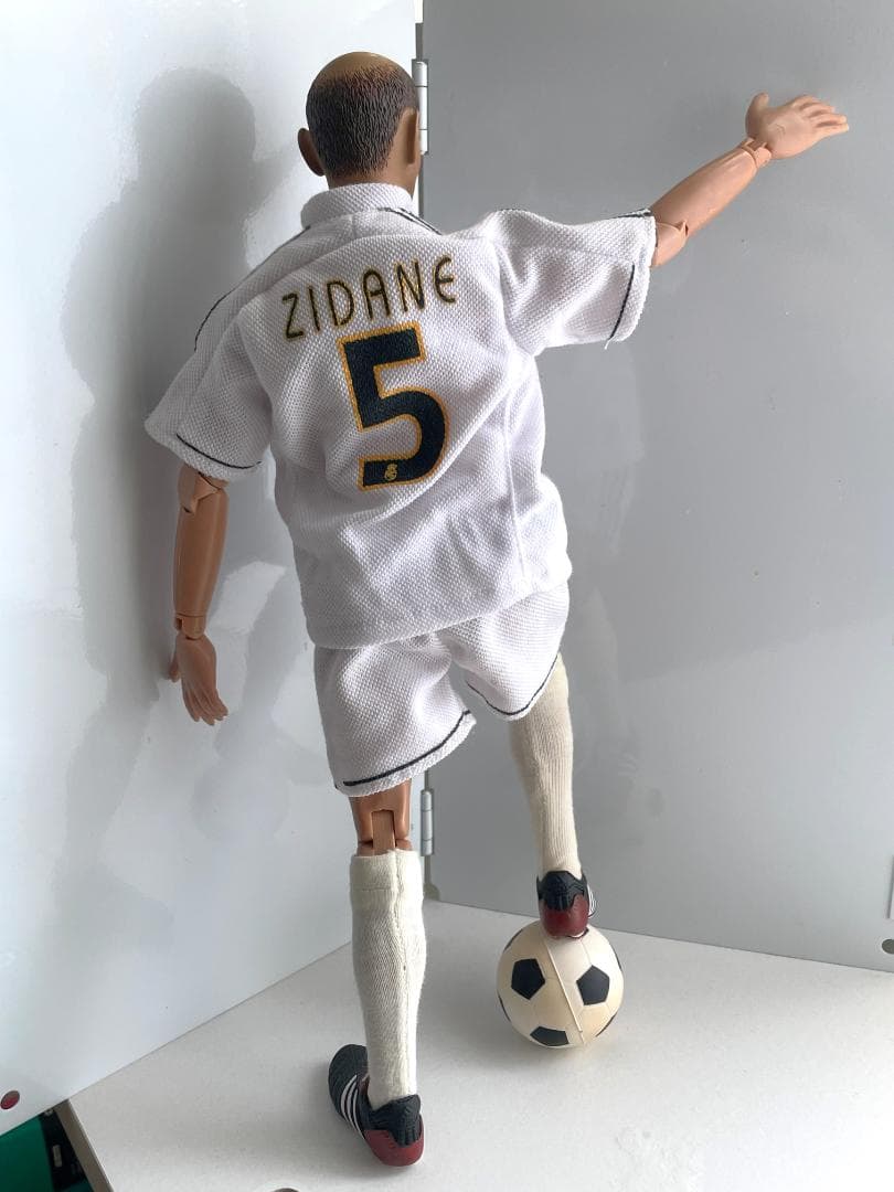 ジダン フィギュア レアル マドリード フランス adidas zidane