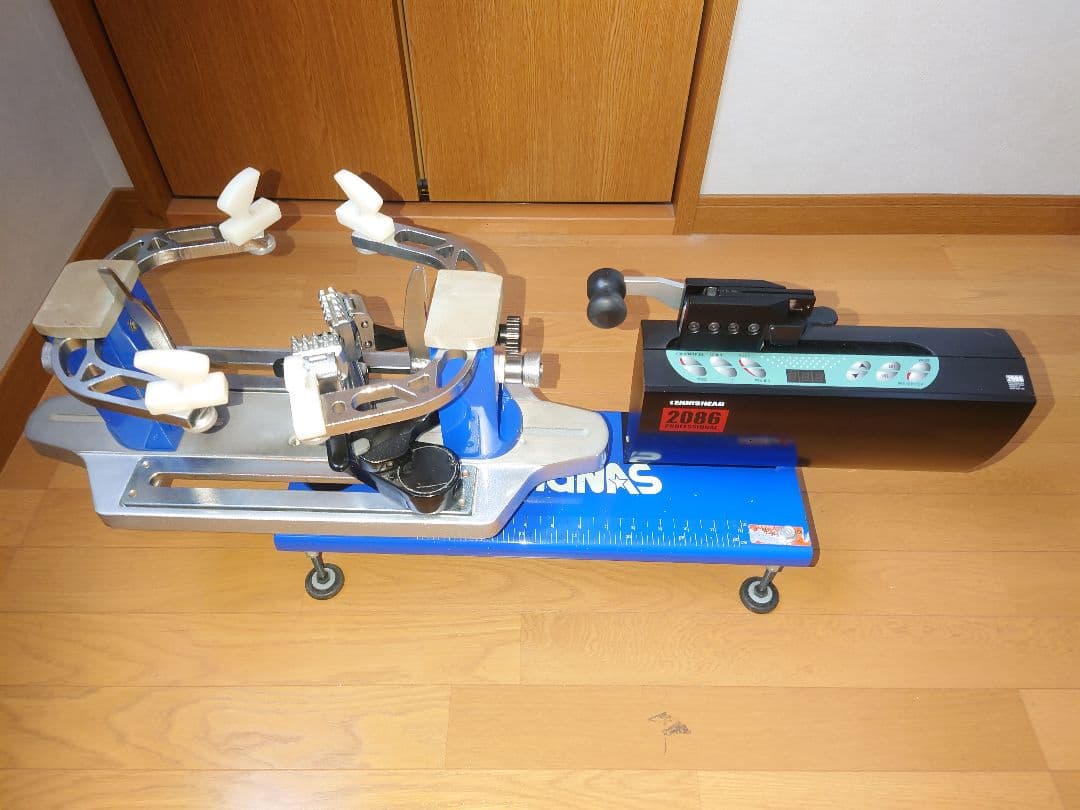 割引‼️「母」前大徳寺 藤井誠堂書付 花押 緞子縁 風炉先屏風 （401③）