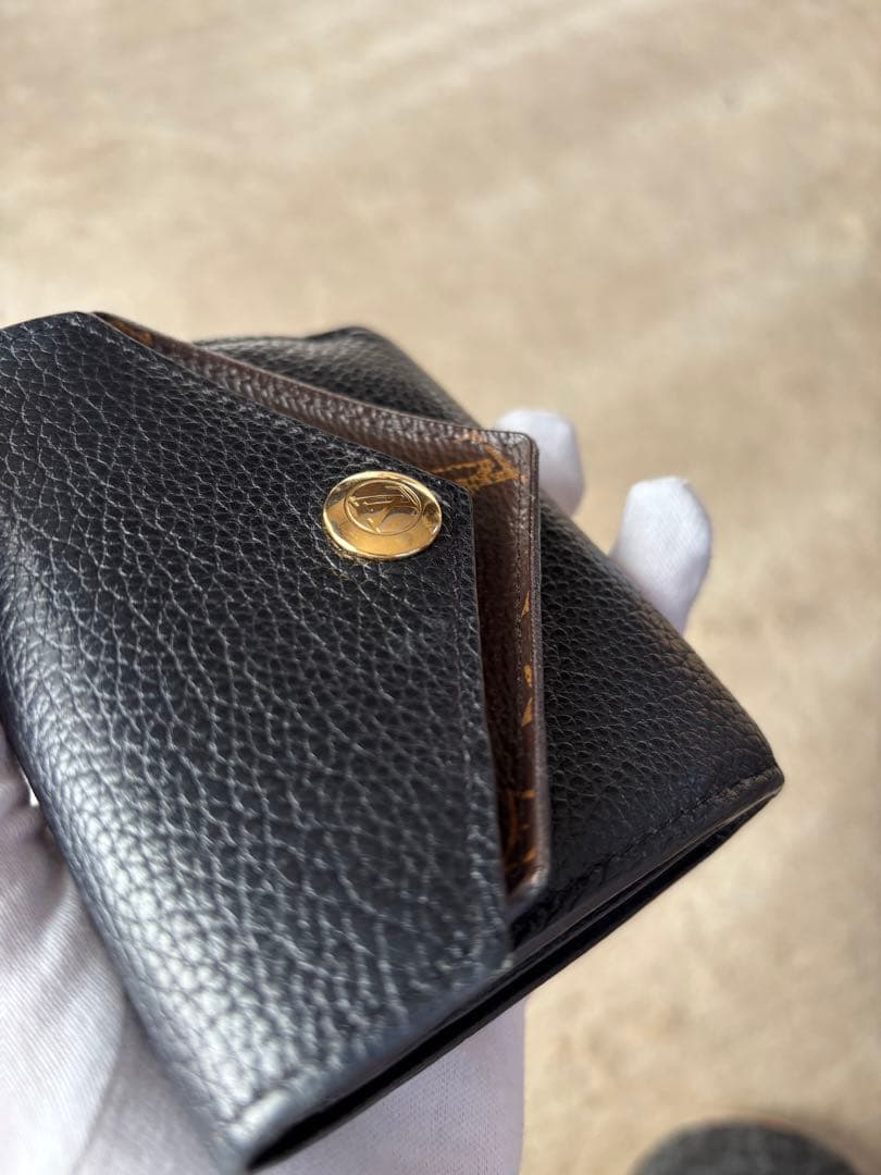 ルイヴィトン　モノグラム　ポルトフォイユドゥブルVコンパクトブラック