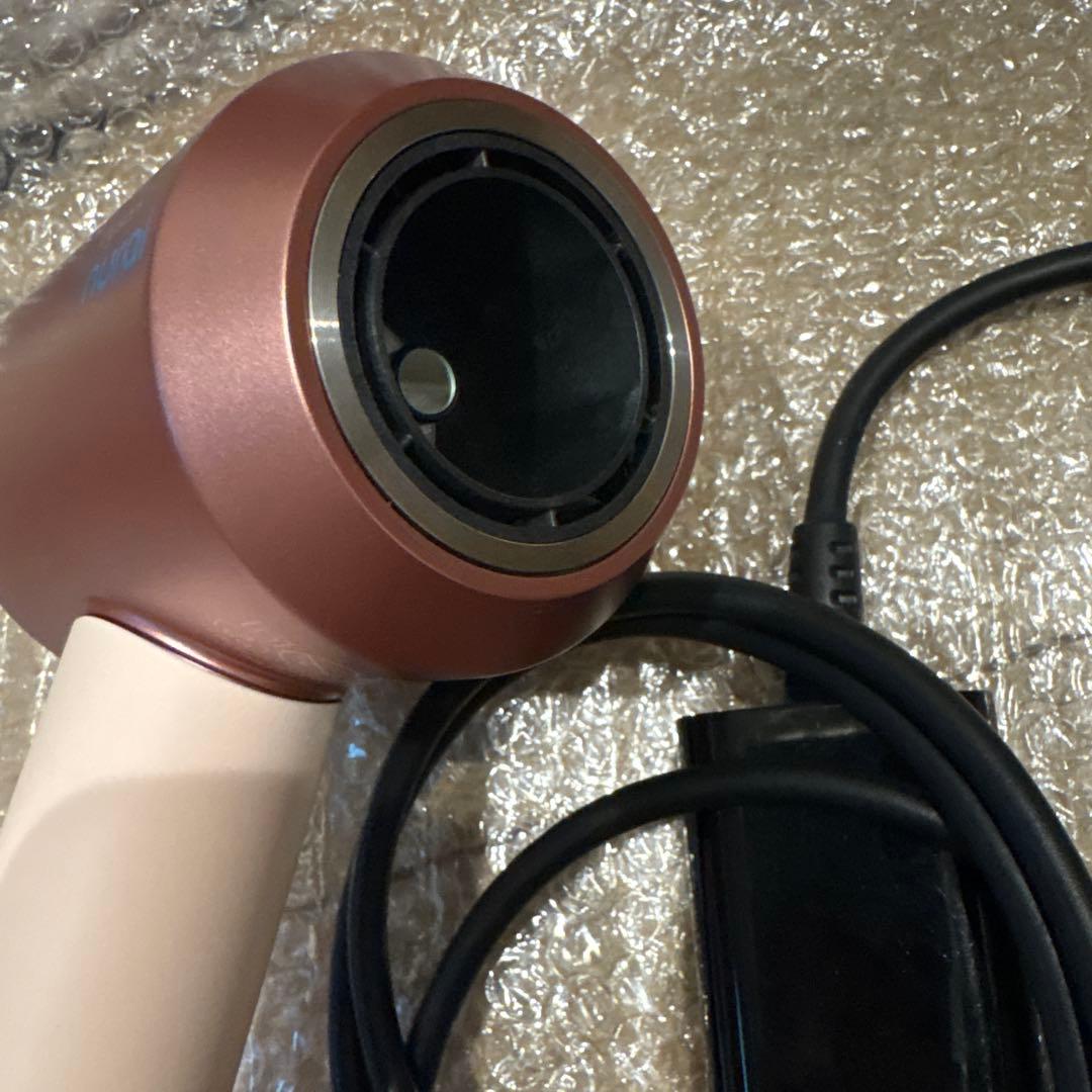 ダイソンドライヤー　【ピンク】