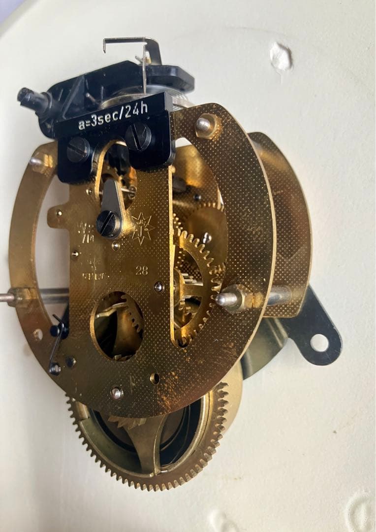 ユンハンス　Junghans 掛時計　ゼンマイ　鍵つき