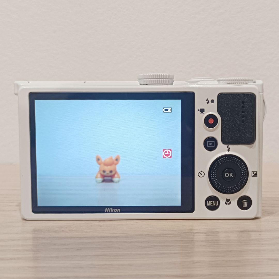 美品 訳あり Nikon COOLPIX P330 ホワイト デジカメ 説明書