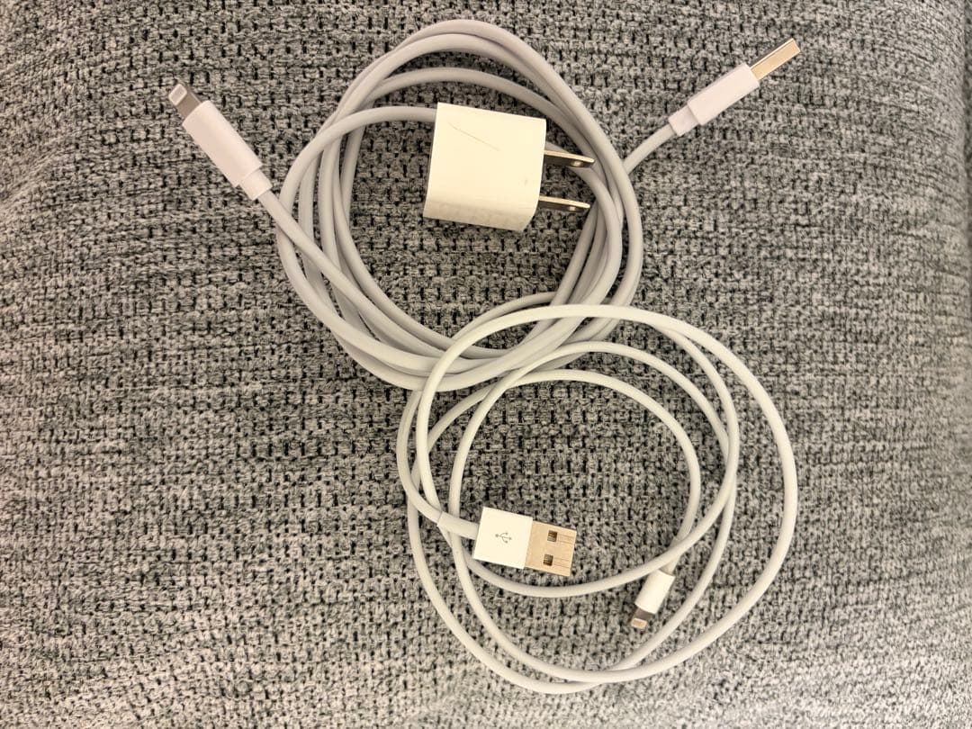 Apple iPhone 14 ホワイト 本体 充電コード、アダプター付