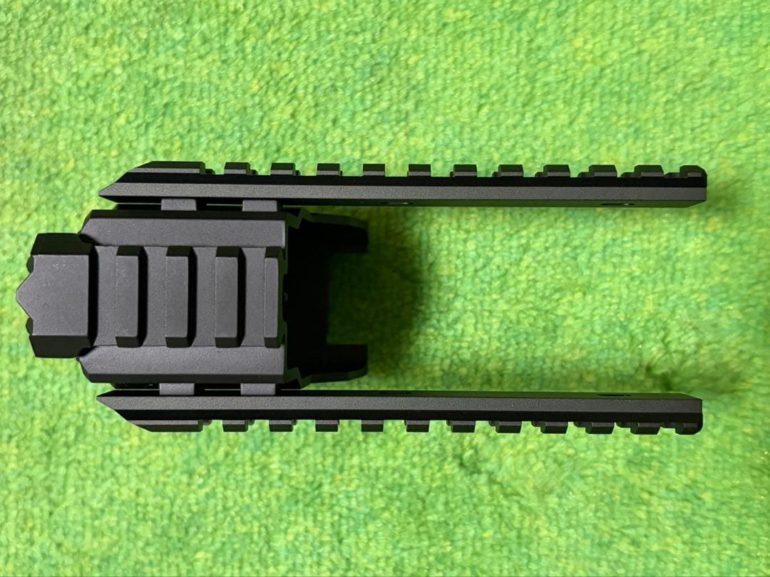 ライラクス　クリスベクター　ストライクレールシステム