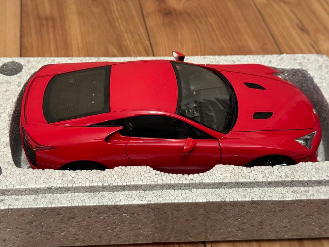 オートアート 1/18 レクサスLFA（レッド） 最終値下げ