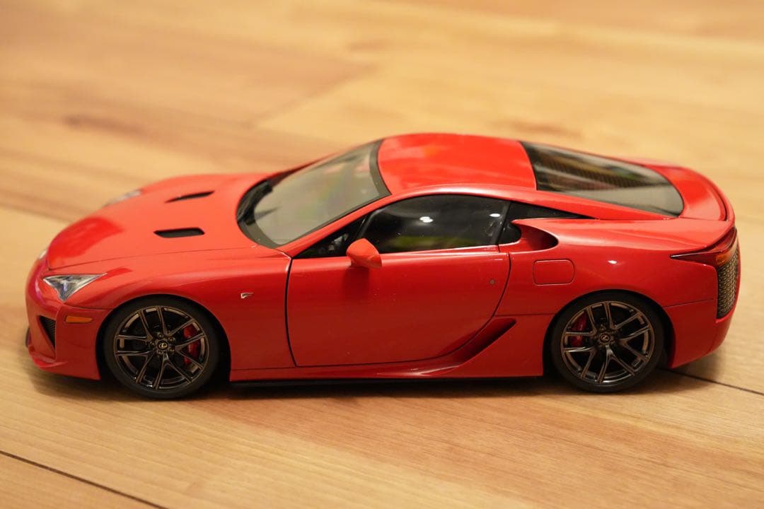 オートアート 1/18 レクサスLFA（レッド） 最終値下げ