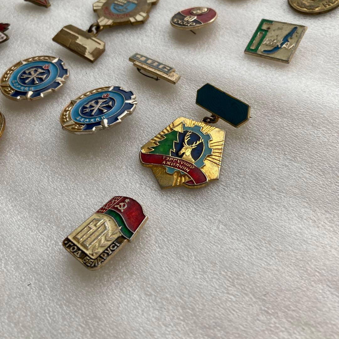 モンゴル　ピンバッジ　アンティーク　39個