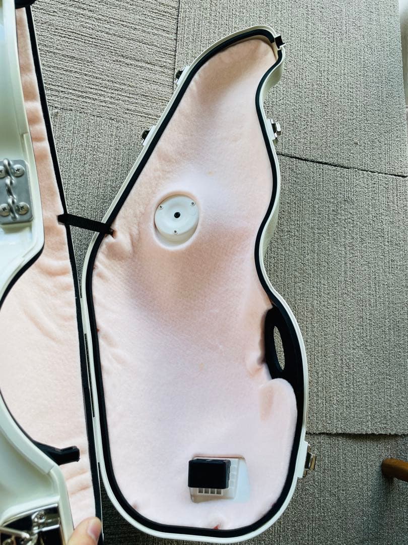 アルトサックス消音機、e-Sax (ホワイト)