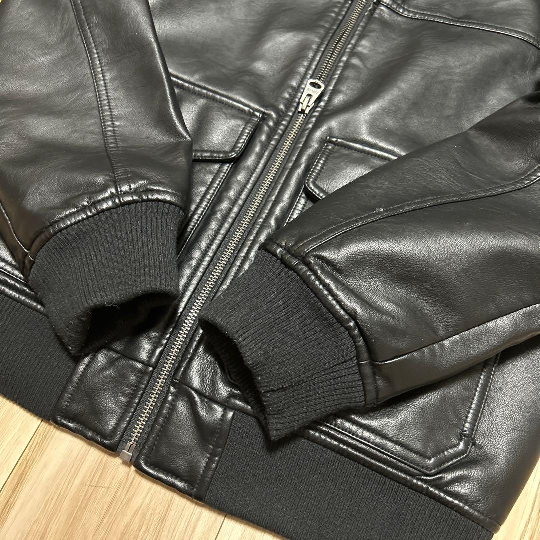 リーバイス レザージャケット A-2 フライトジャケット フェイクレザー