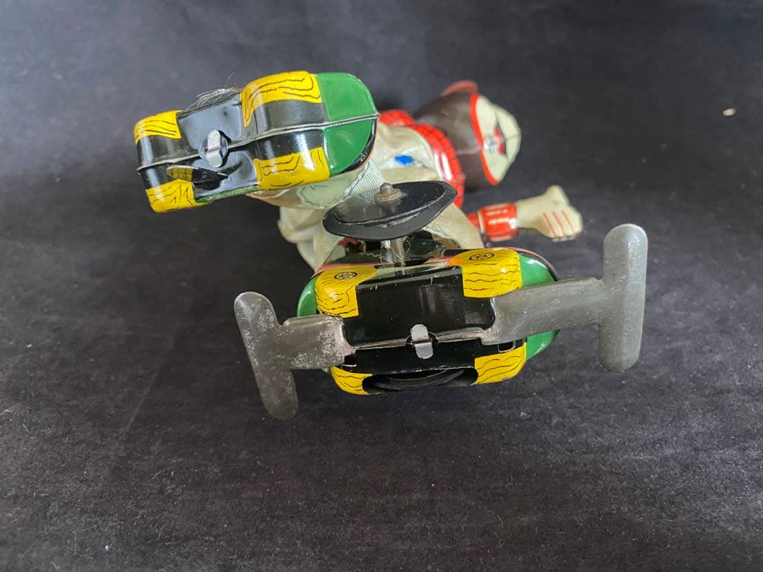 ⭐️お得品‼️ TPS(トープレ)製 クマのスケーター.