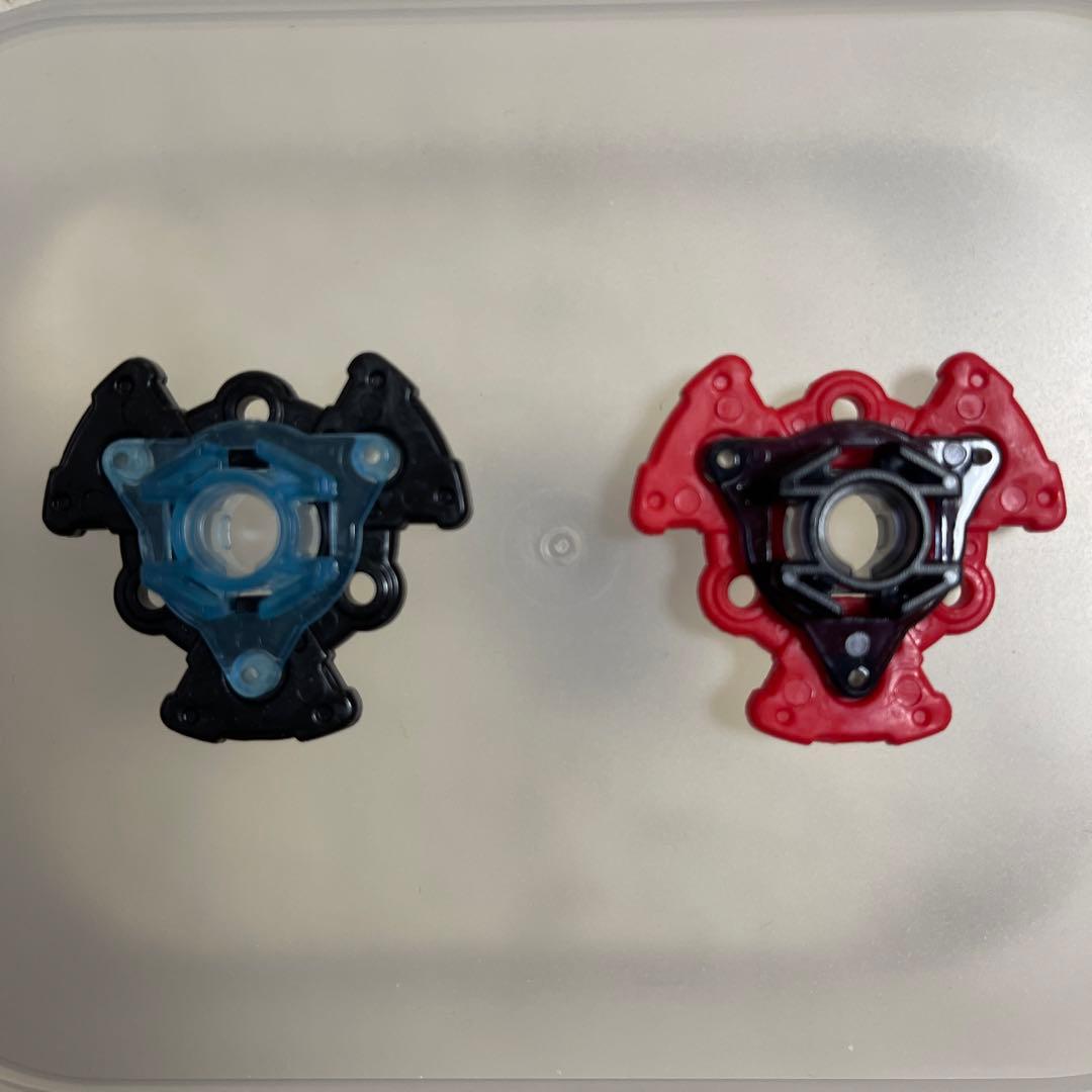 メタルファイトベイブレード　WBBA 大会入賞　激レア　限定カラー　トラック２種