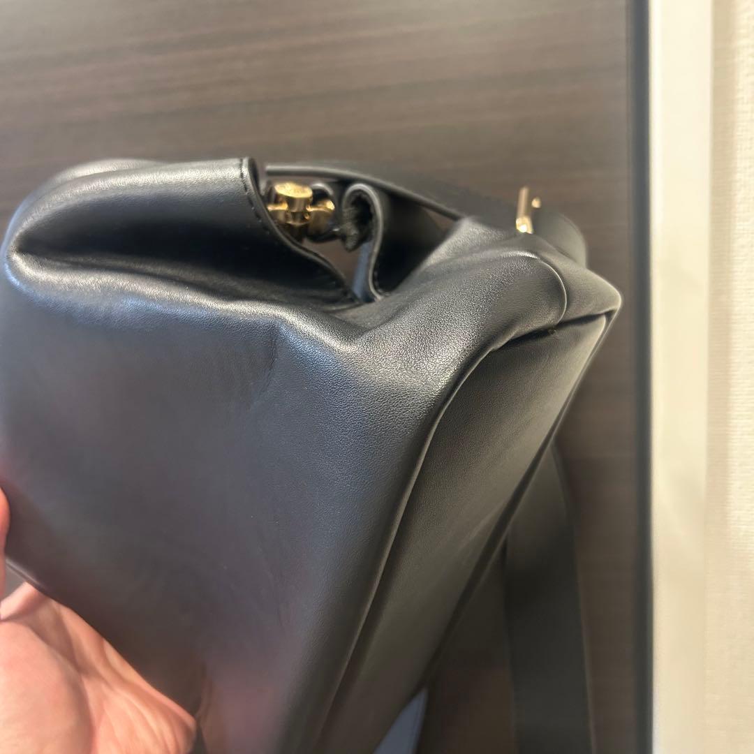 osoi オソイ　ブラック レザー ショルダーバッグ　韓国　ファッション　カバン