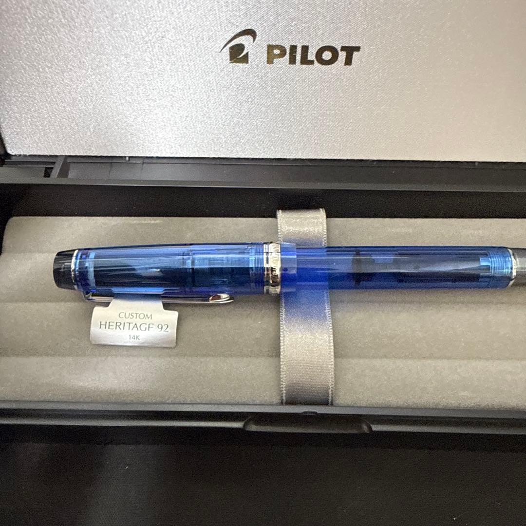 K*️様 万年筆 カスタム ヘリテイジ92 透明ブルー FKVH15SRS-TL