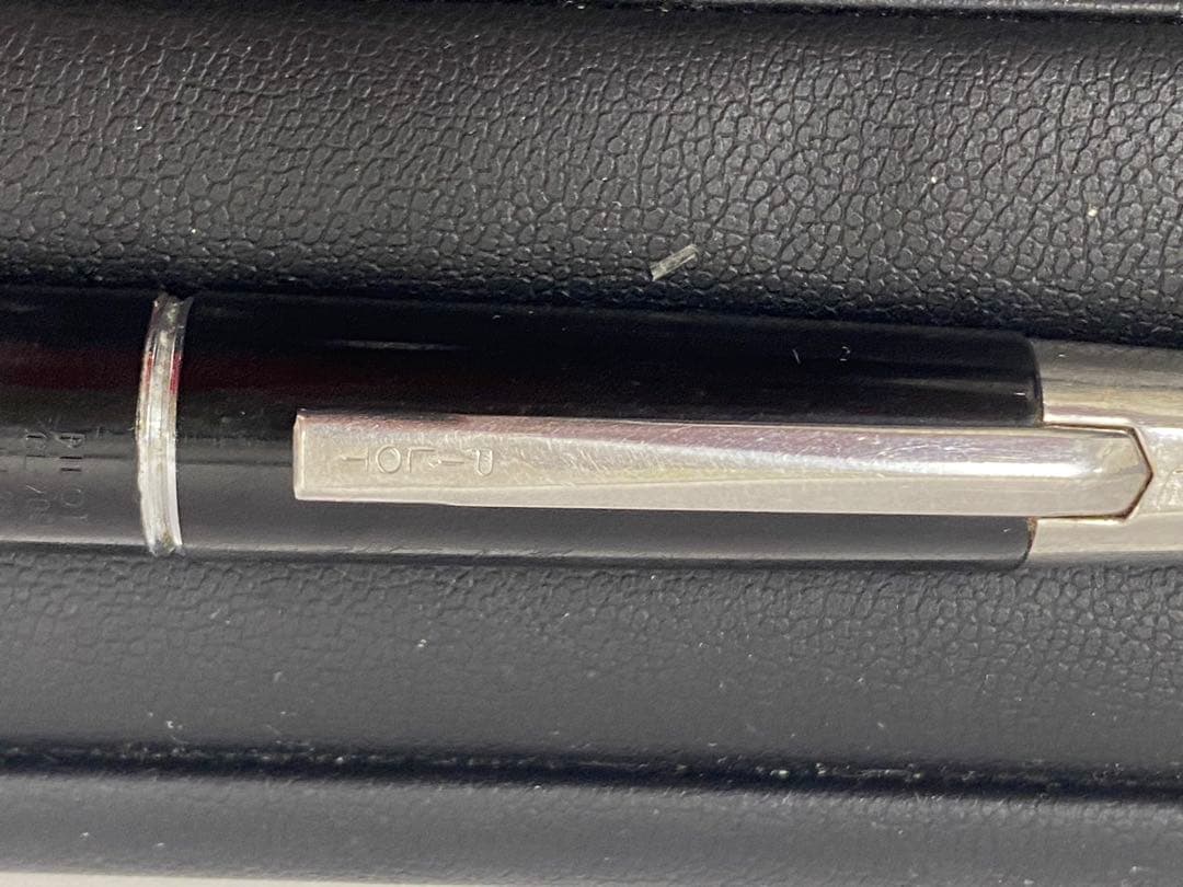 PILOT パイロットキャップレス ノック式 万年筆 ペン先14K