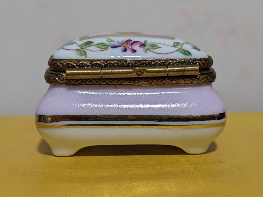 ♢リモージュ フランス製 デュバリー磁器 4足トリンケットボックス