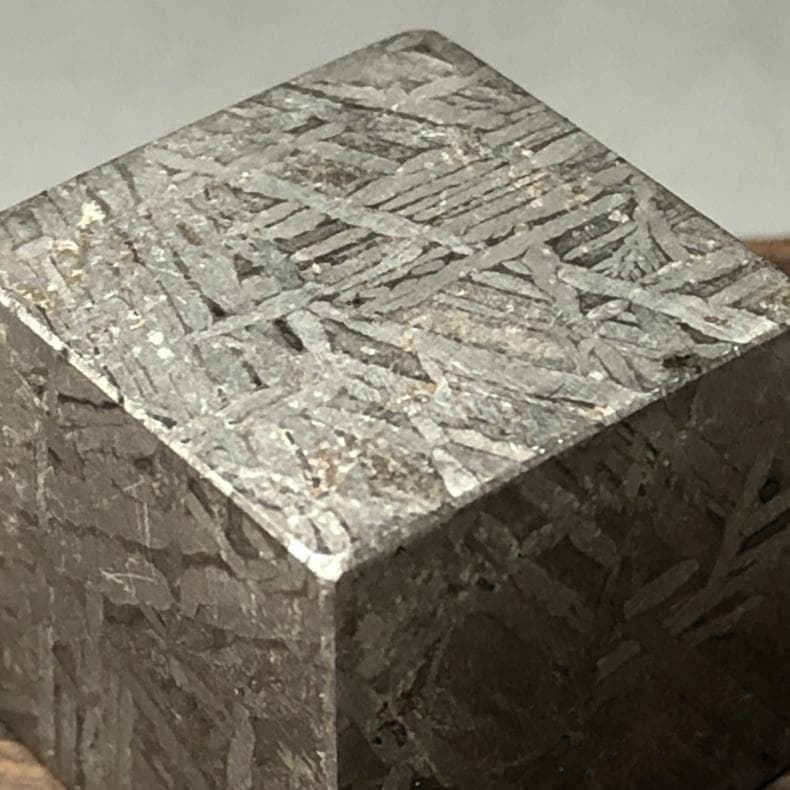 アルタイ隕石 隕石 メテオライト 立方体 鉄隕石 重さ65g