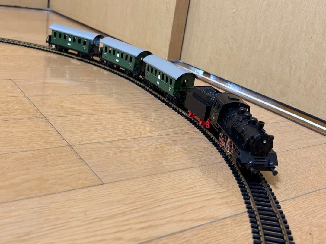 fleischmann HOゲージ 1304 蒸気機関車 客車3両レール一式