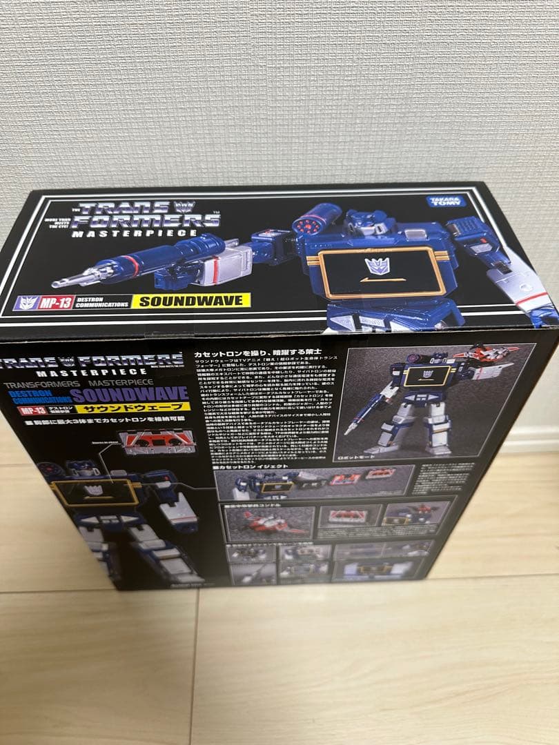 【未開封】　トランスフォーマー　マスターピース　サウンドウェーブ　カセットロン