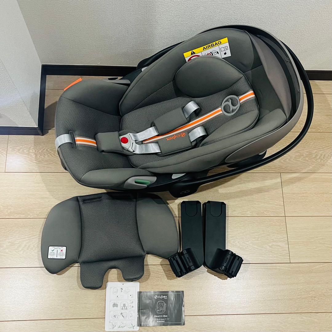 【値下中】cybex クラウドG i-Size 【カーシートアダプター付き】