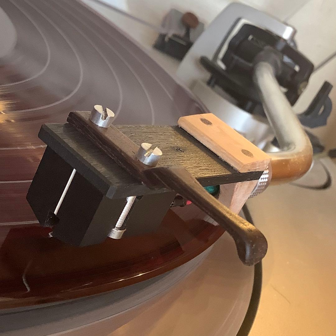 レコード音の追求 ヘッドシェル(備長炭＋花梨、天然素材の手作り一点物)