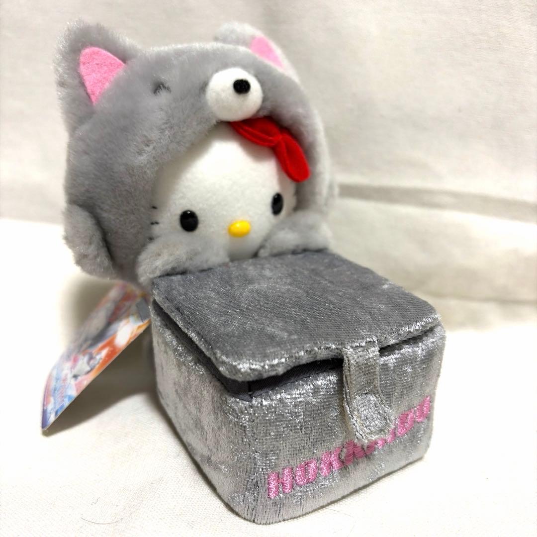 【希少】北海道限定 ハローキティ 銀ギツネ ぬいぐるみ 収納ボックス付き 激レア☆北海道限定☆銀ギツネ☆ハローキティのぬいぐるみ（М）☆2004