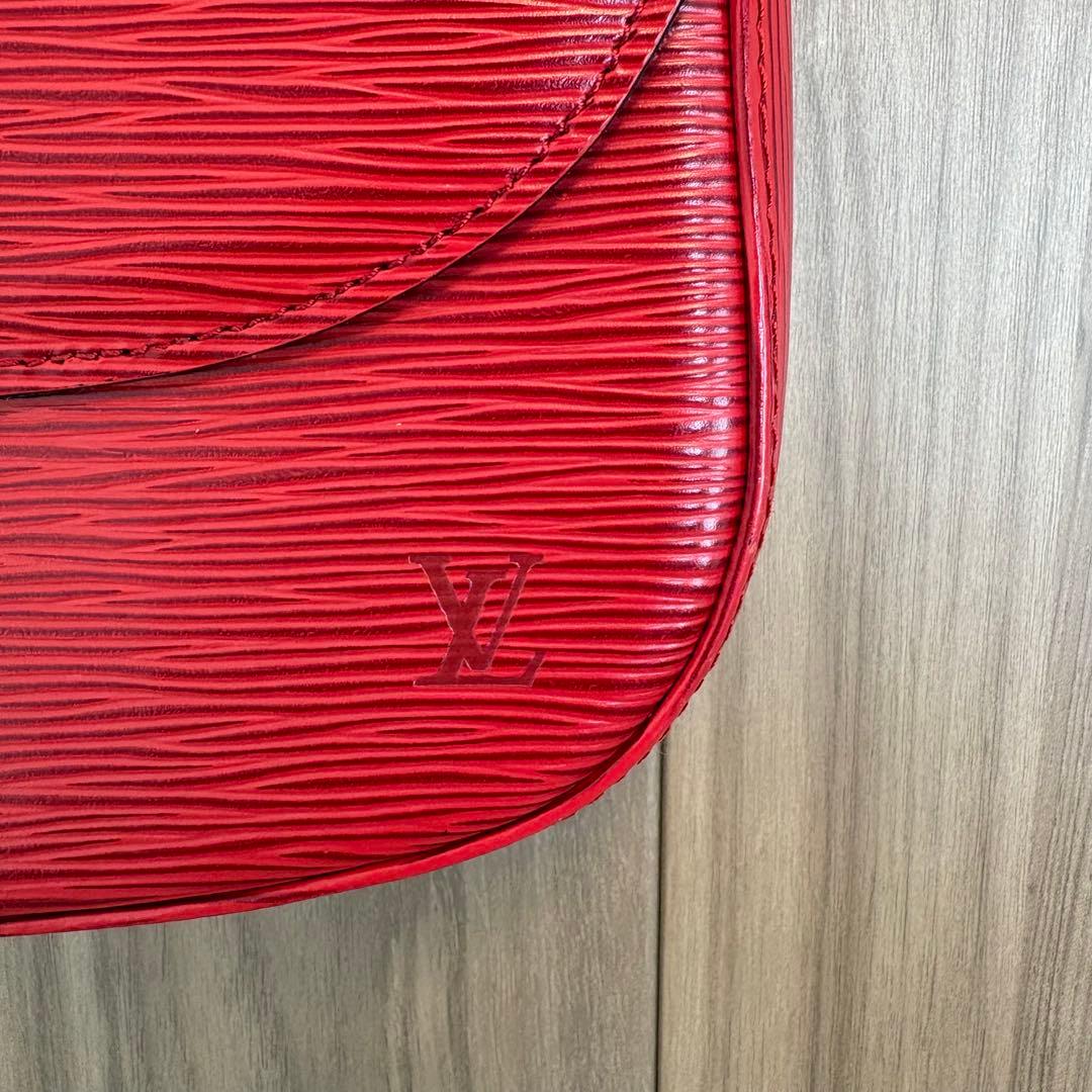 ルイヴィトン　LOUIS VUITTON エピ サンクルー　ショルダーバッグ