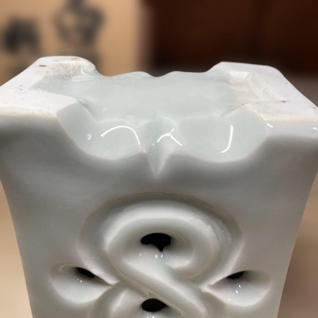 上田恒次 白瓷筆筒 共箱