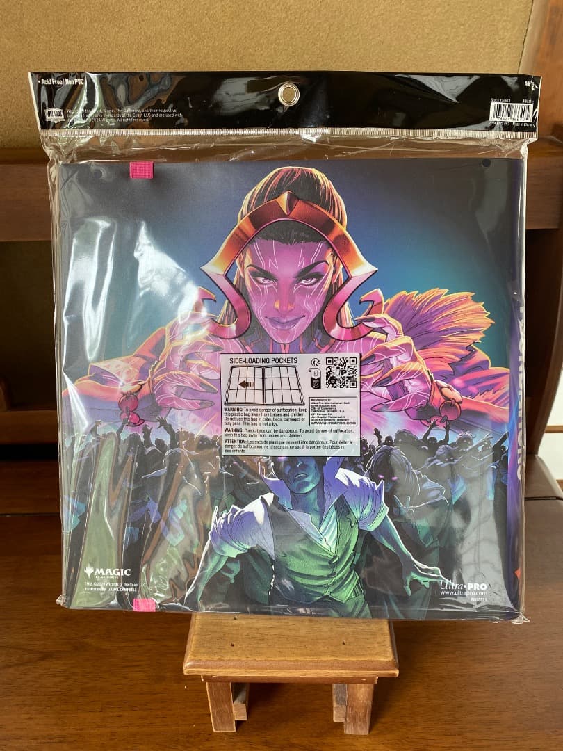 MTG：ファウンデーションズ 12ポケットバインダー Ultra•PRO