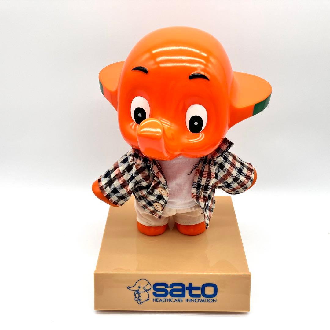 サトちゃん 店頭用ディスプレイ 人形 チェック シャツ - メルカリ