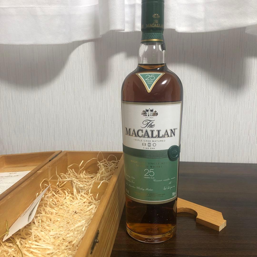 貴重The Macallan 25年 シングルモルトウイスキー 木箱入り