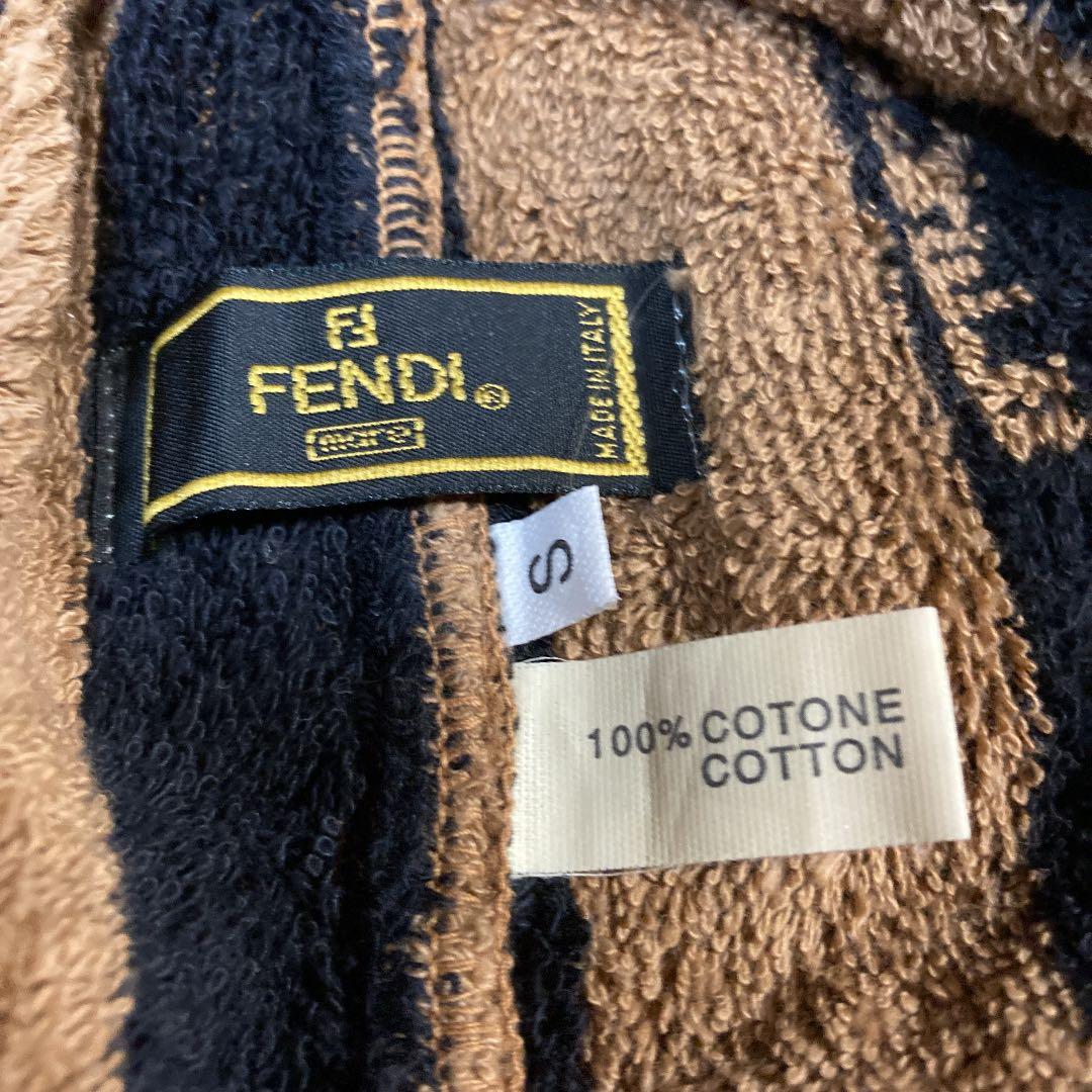 FENDI フード付き ガウン 大判 イタリア製の通販はau PAY マーケット
