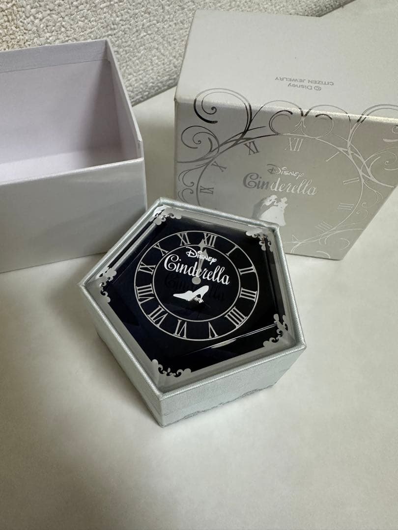 ディズニー シンデレラ 婚約指輪