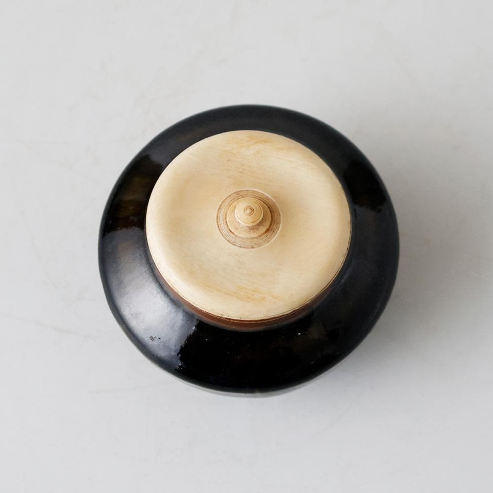 名品】古瀬戸 茶入 糸切底 時代物 渋い鉄釉 景色抜群 仕覆 蓋付 茶道具