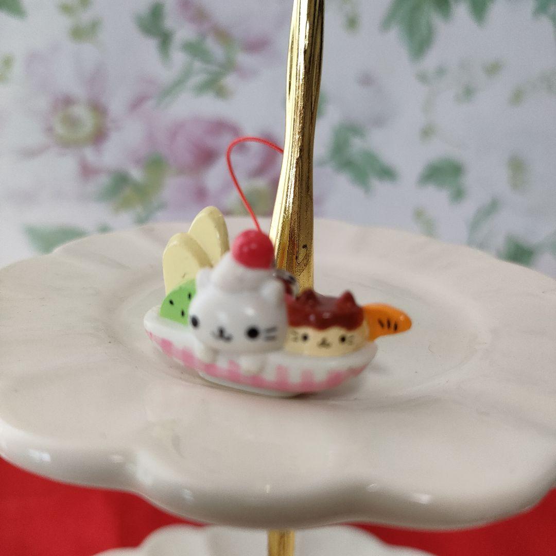 【希少！】当時もの にゃんにゃんにゃんこ プリンアラモード、シャカ2キーホルダー