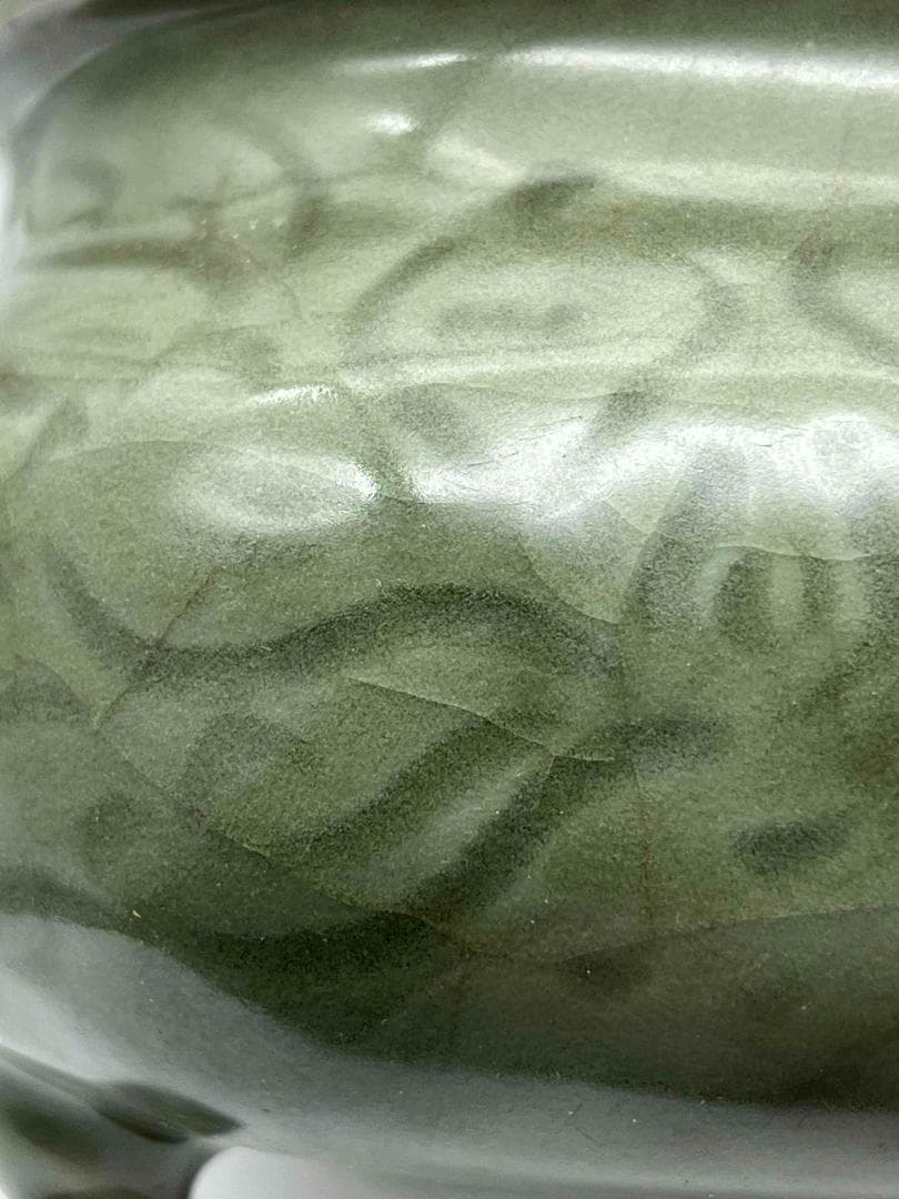 明時代 青磁 龍泉窯花卉文簋形香炉(E-75)