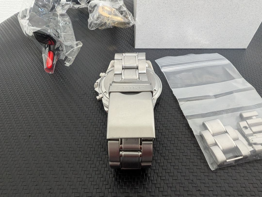 SEIKO クロノグラフ 腕時計 ブラック 稼働品　美品