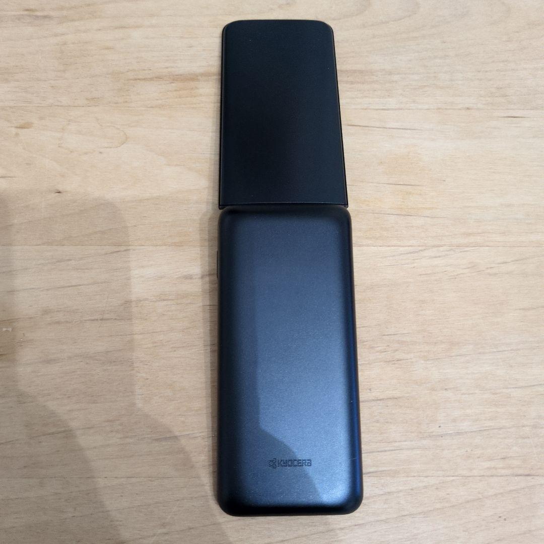 Dignoケータイ4 折りたたみ式携帯電話 ブラック SIMフリー - メルカリ