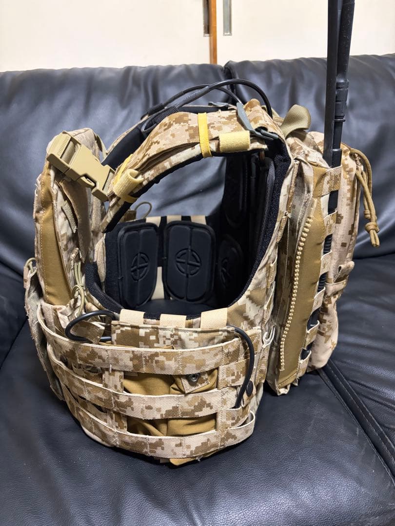 実物生地 SEMAPO NCPC AOR1 プレートキャリア AVS - メルカリ