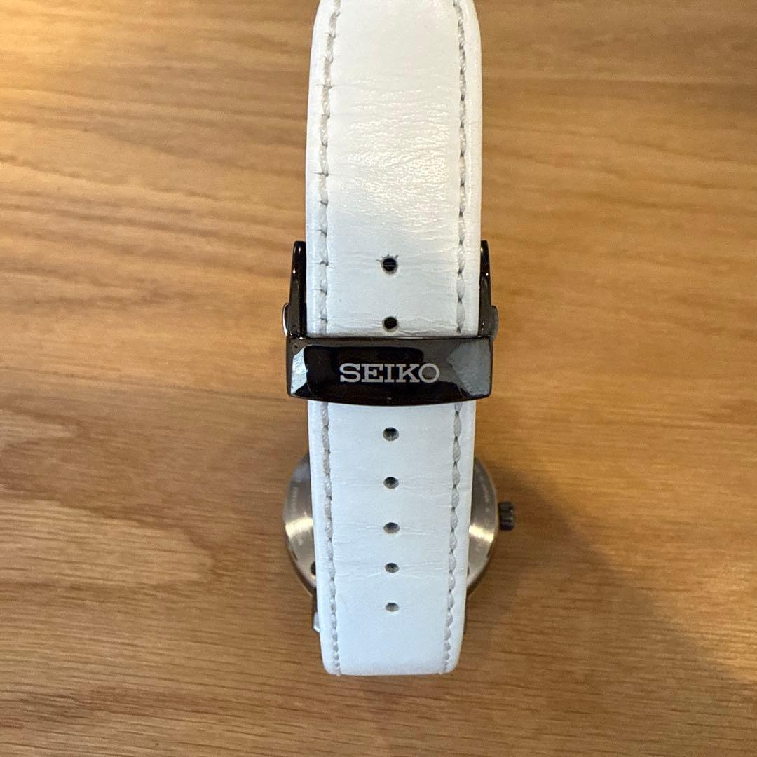 ⭐︎希少⭐︎限定SEIKO ムービングデザイン6R15-01R0 自動巻き時計