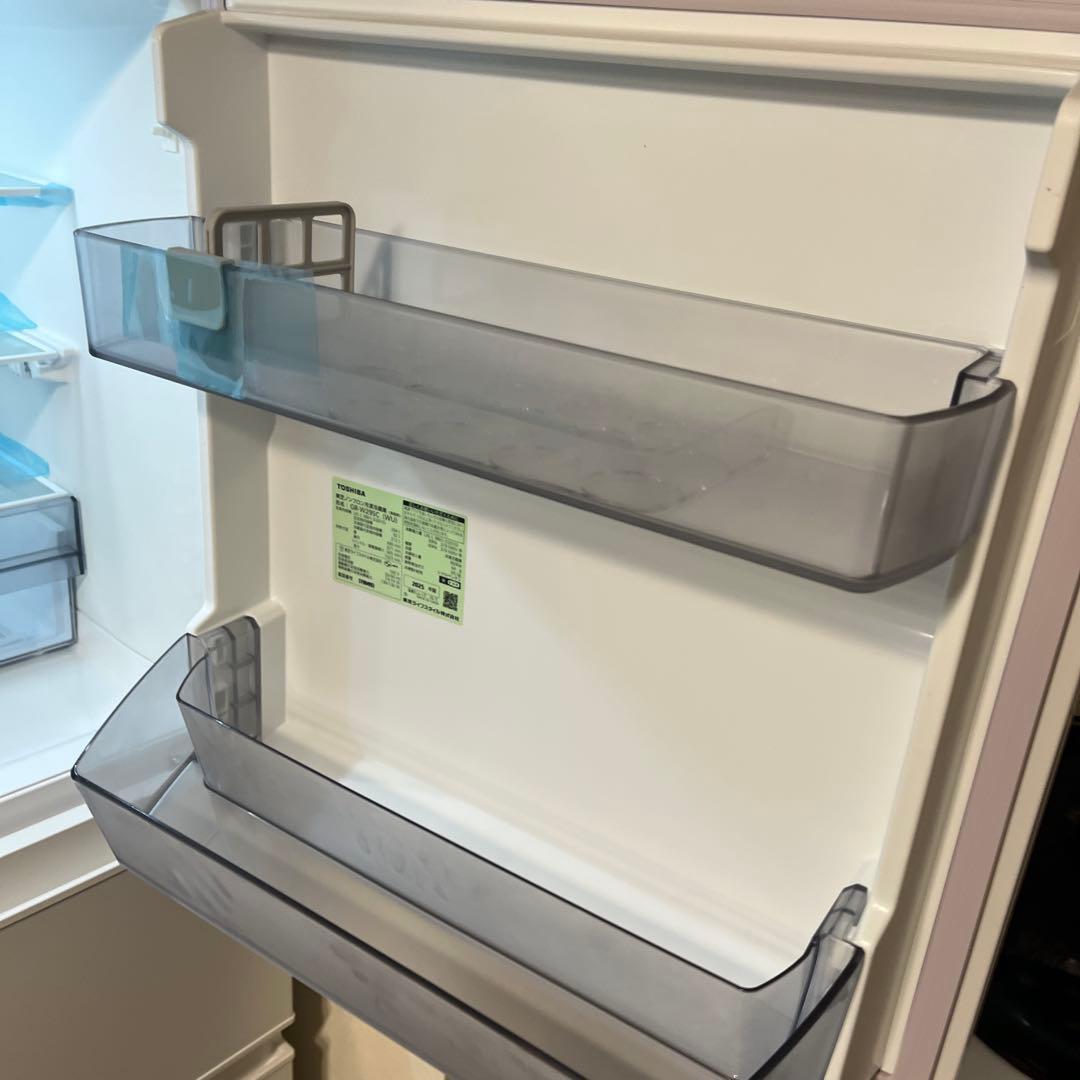 【超メルカリ市お値引き】TOSHIBA 冷蔵庫 ホワイト　294リットル