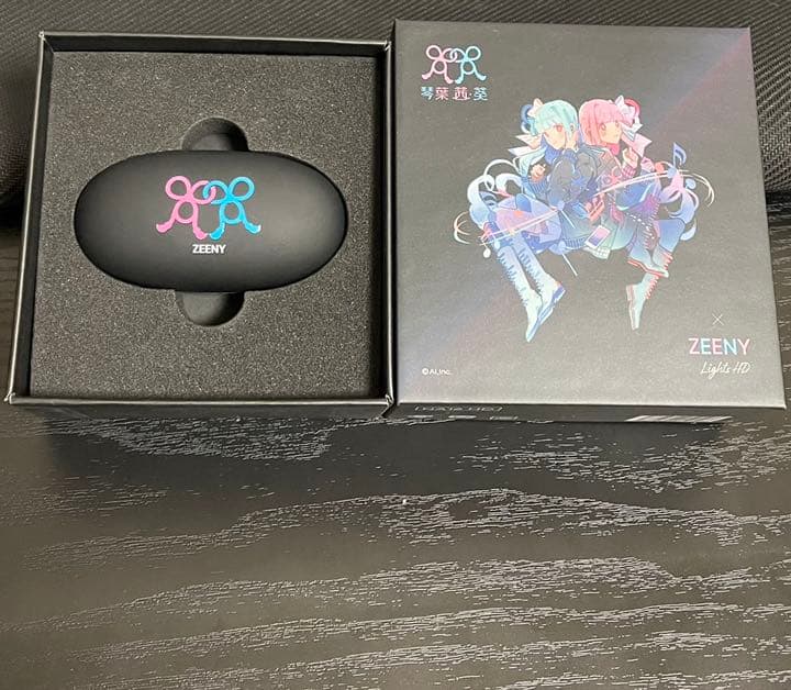 ☆琴葉茜・葵×Zeeny コラボレーションイヤフォン 琴葉茜&琴葉葵