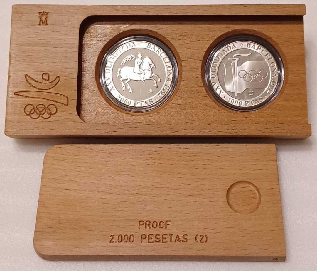 バルセロナの記念銀貨2点『騎士』と『聖火』