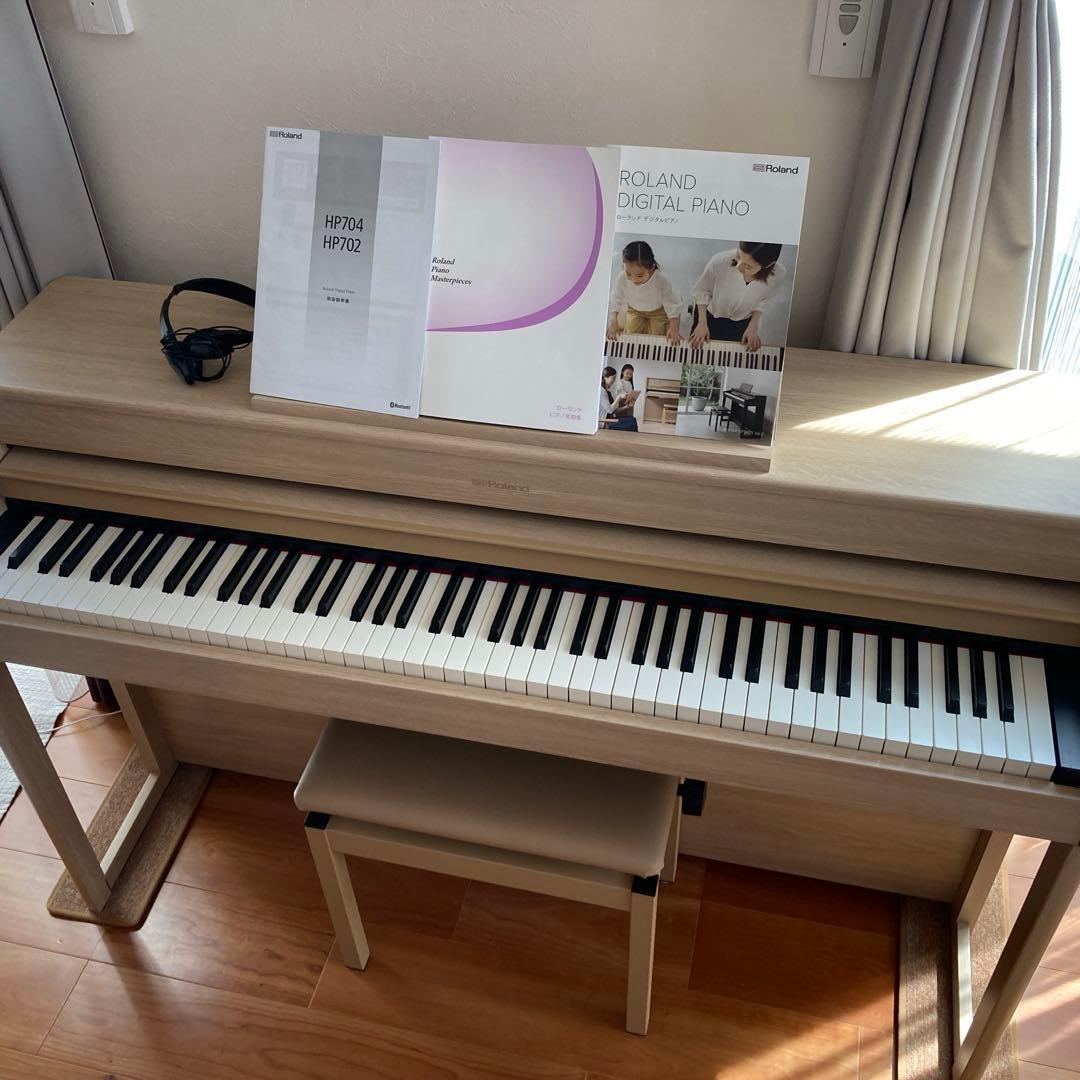 直接引取可】ローランド 21年製 HP702 電子ピアノ マット付きの通販は