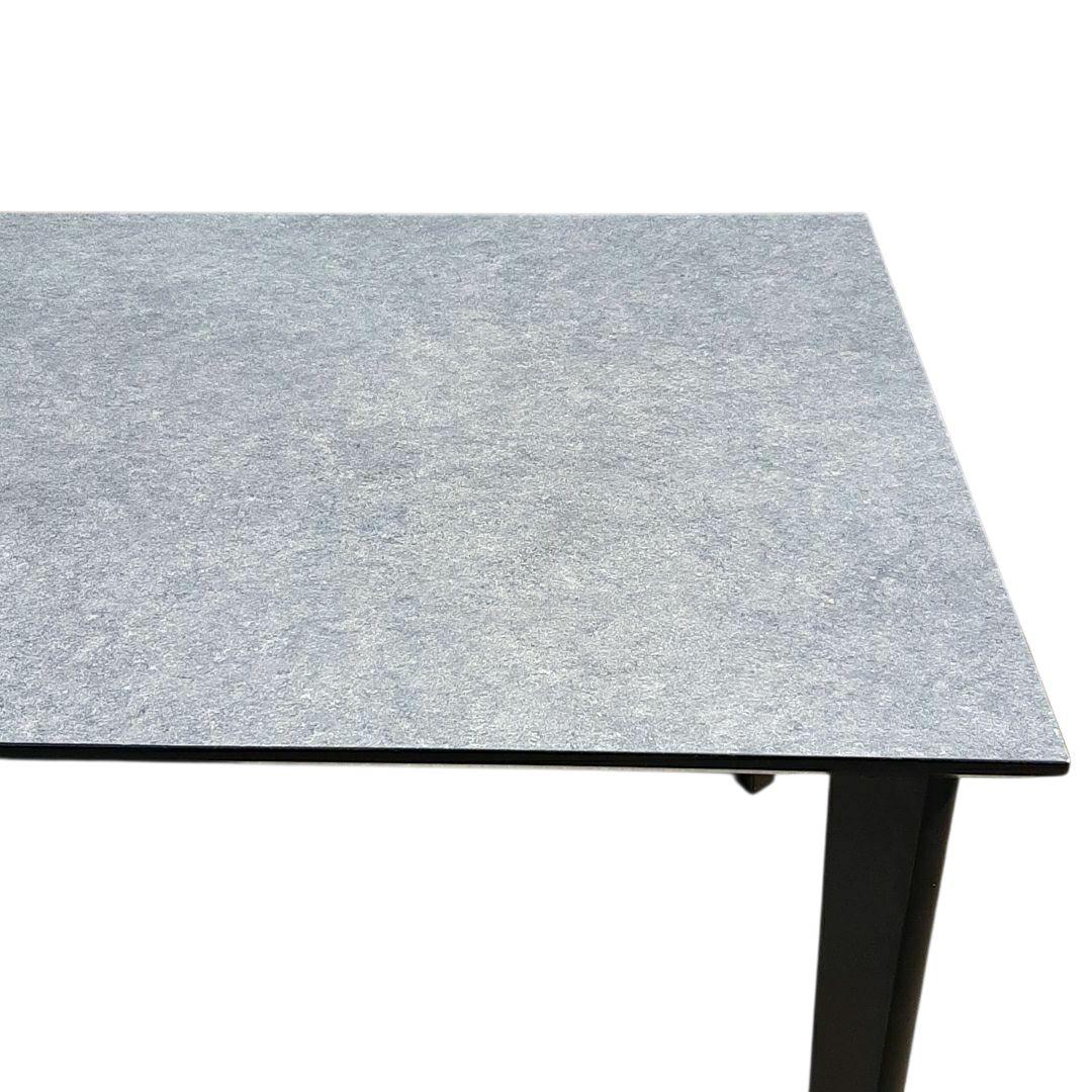 松田家具　ダイニングテーブル グレー　メラミン