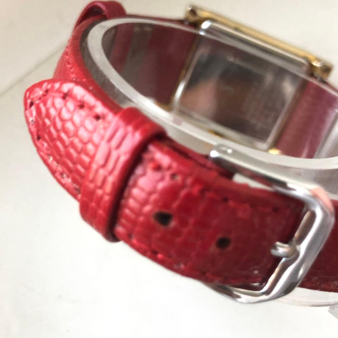 イヴ・サンローラン レッドレザーベルト アナログ時計 スクエア