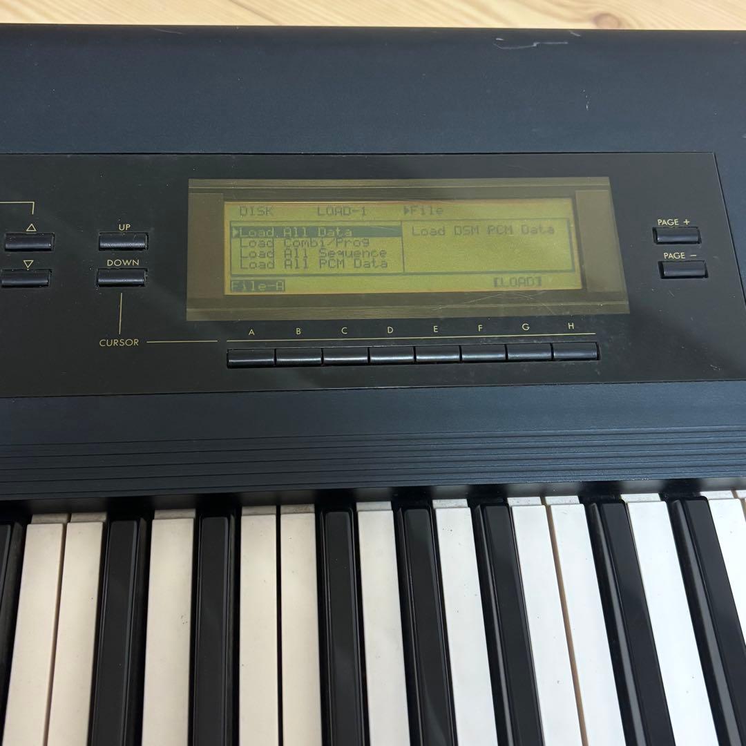 KORG T2 シンセサイザー 61鍵盤 コーグ - メルカリ